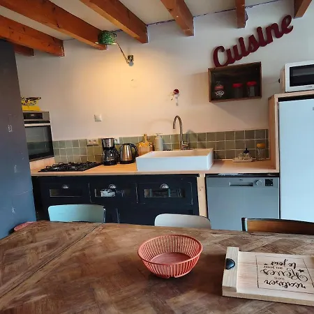 Maison En Pierres Avec Boulodrome Et Ping Pong, Terrasse Et Jardin * Chaudron-en-Mauges
