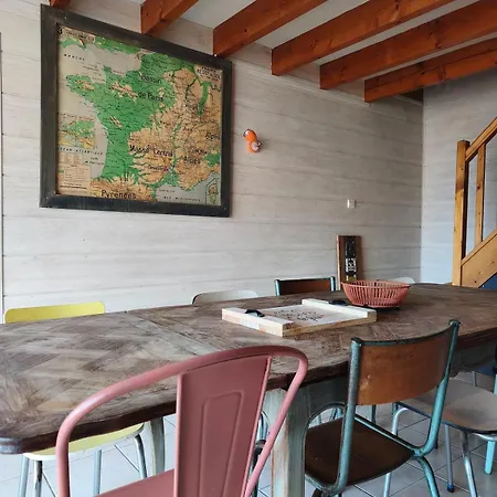 L'atelier Maison Avec Des Jeux Hébergement de vacances *